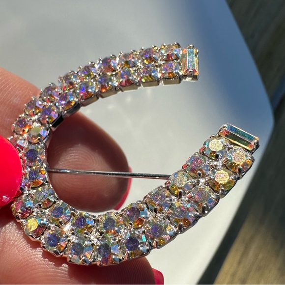 Horseshoe broach - Picture 8 of 9